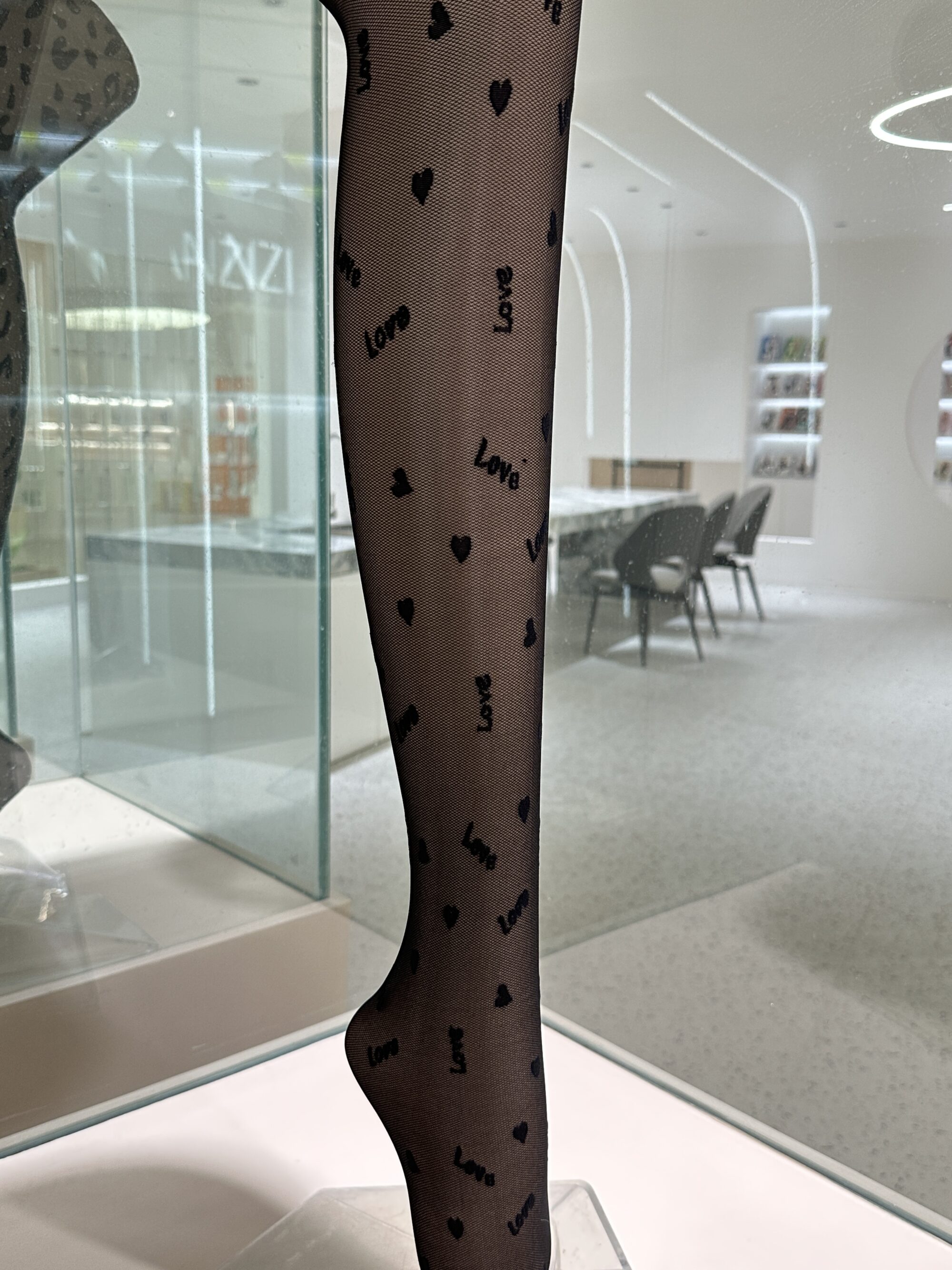 Жыныстық қатынас үшін ақша төлеуге дайын әйелдер